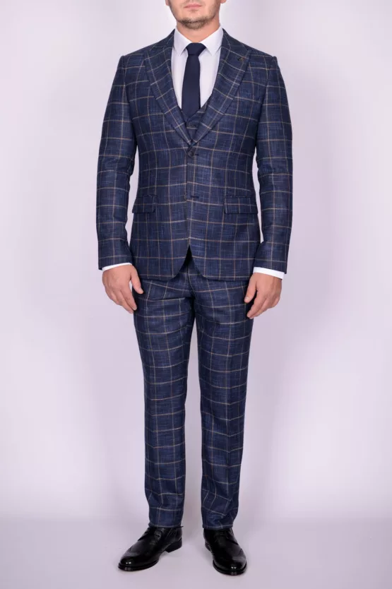 Костюм-тройка синего цвета в крупную клетку Брючные мужские костюмы