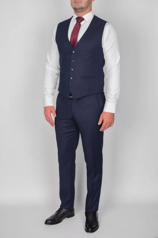Костюм-тройка темно-синего цвета Каталог