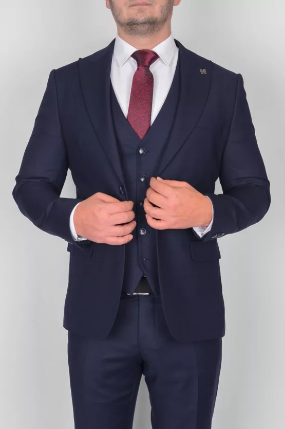 Костюм-тройка темно-синего цвета Каталог