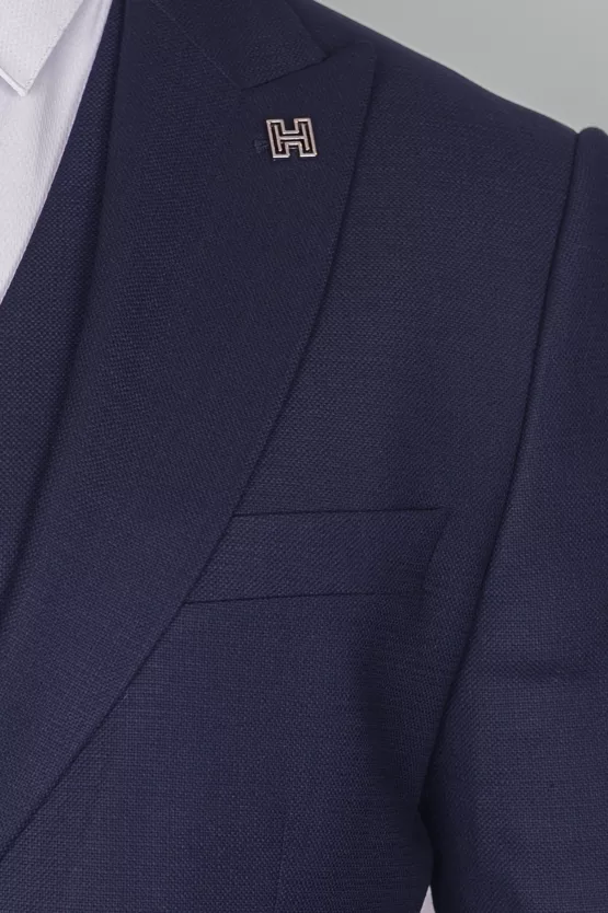 Костюм-тройка темно-синего цвета Каталог