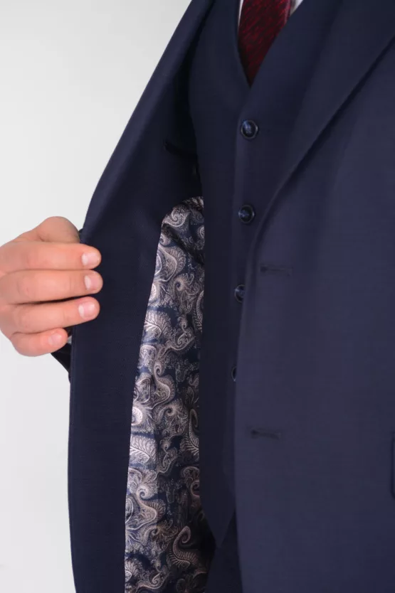 Костюм-тройка темно-синего цвета Каталог