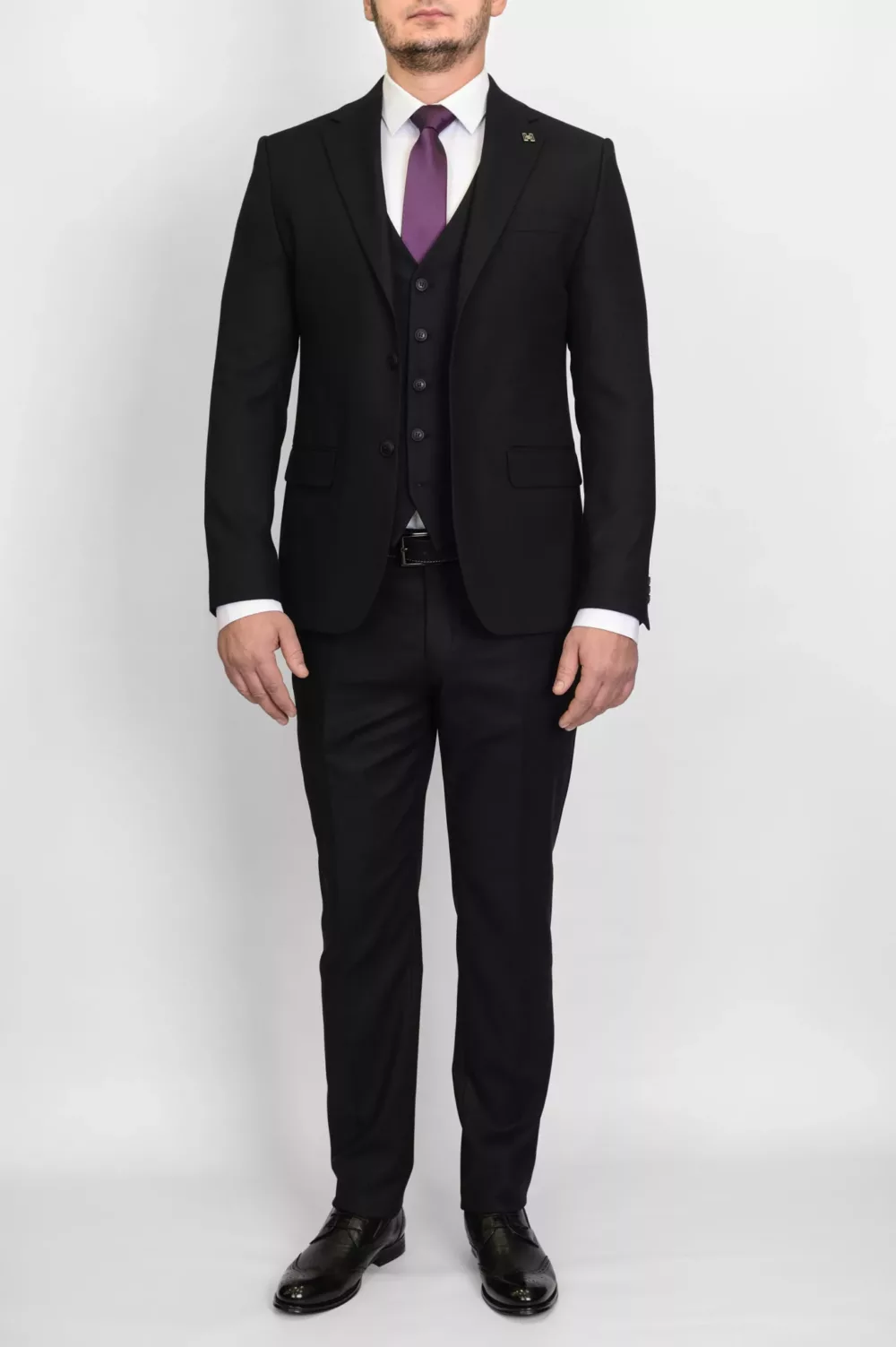 Костюм-тройка матово черного цвета. Каталог