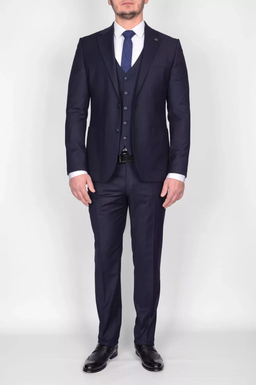 Костюм-тройка темно-синего цвета в полосу Каталог