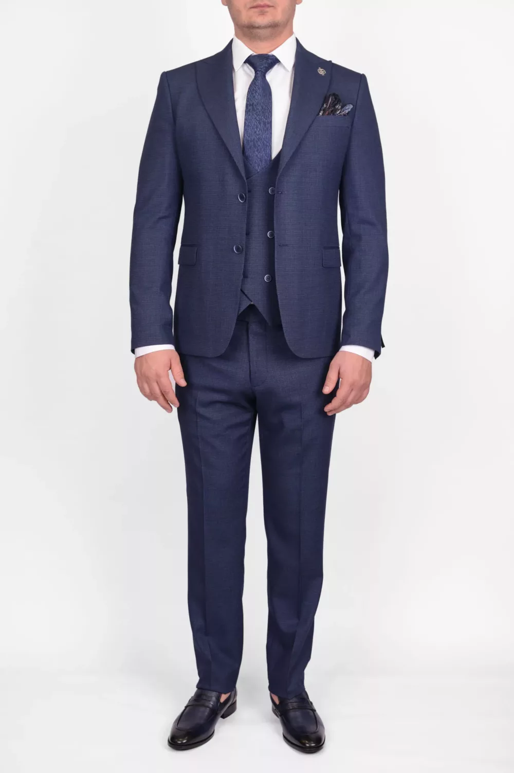 Костюм-тройка синего цвета, облегченная модель Брючные мужские костюмы