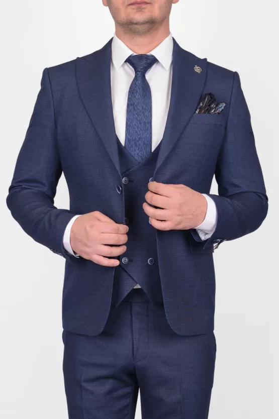 Костюм-тройка синего цвета, облегченная модель Брючные мужские костюмы