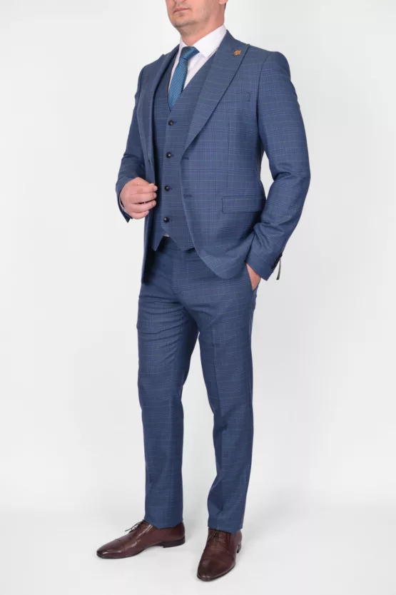 Костюм-тройка изумрудный цвет в клетку Каталог