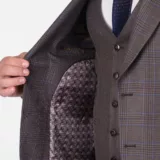 Костюм-тройка песочного цвета с клетчатым пиджаком Вечерние мужские костюмы