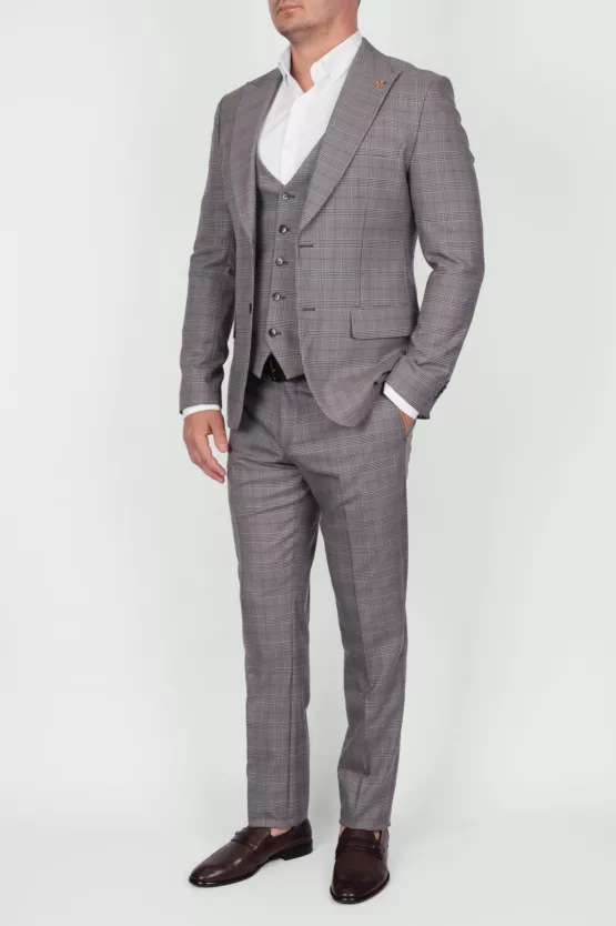 Костюм-тройка бежевого цвета в структурную клетку Вечерние мужские костюмы