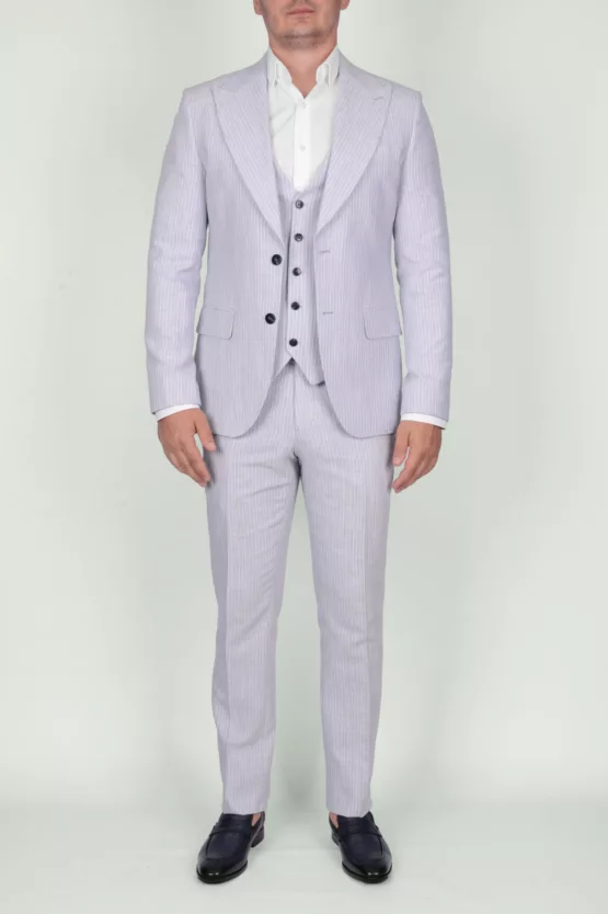 Костюм-тройка светло-голубого цвета в полосу Каталог