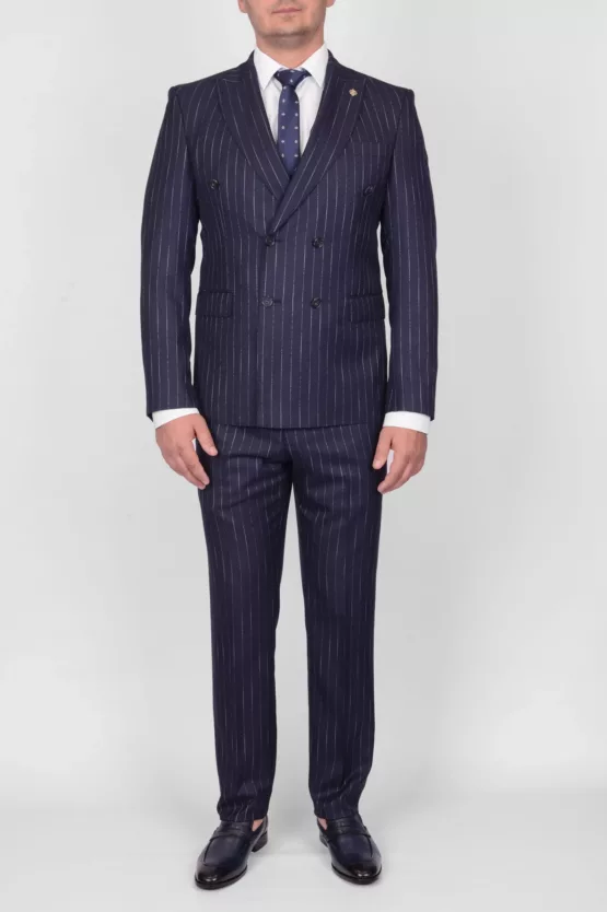 Двубортный костюм в тонкую полосу Вечерние мужские костюмы