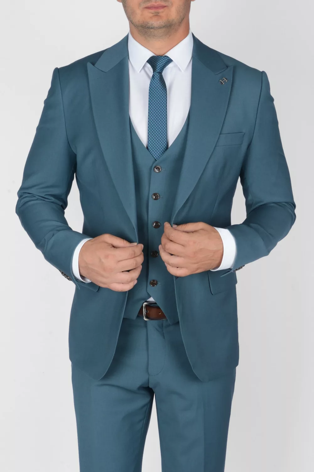 Костюм-тройка цвета «морской волны» Каталог