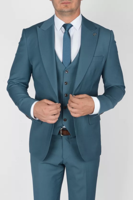 Костюм-тройка цвета «морской волны» Каталог