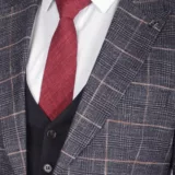 Костюм-тройка в крупную клетку с однотонными брюками Каталог