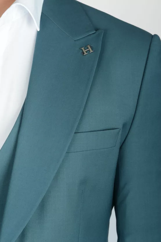 Костюм-тройка цвета «морской волны» Каталог