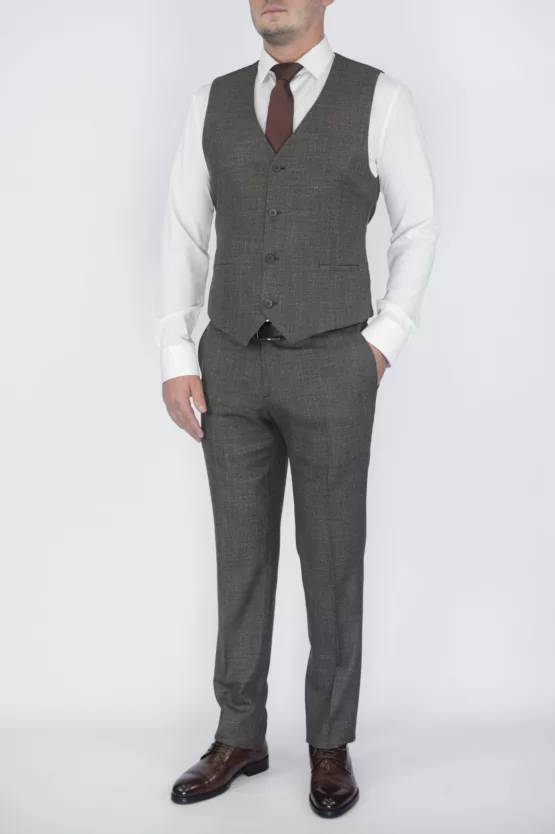 Костюм-тройка песочного цвета с зеленой клеткой Каталог