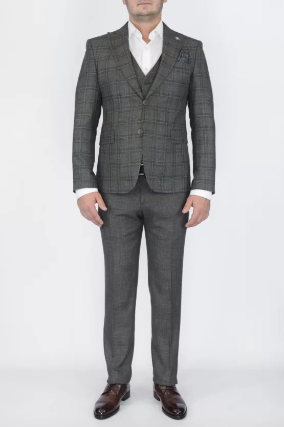 Костюм-тройка песочного цвета с зеленой клеткой Каталог