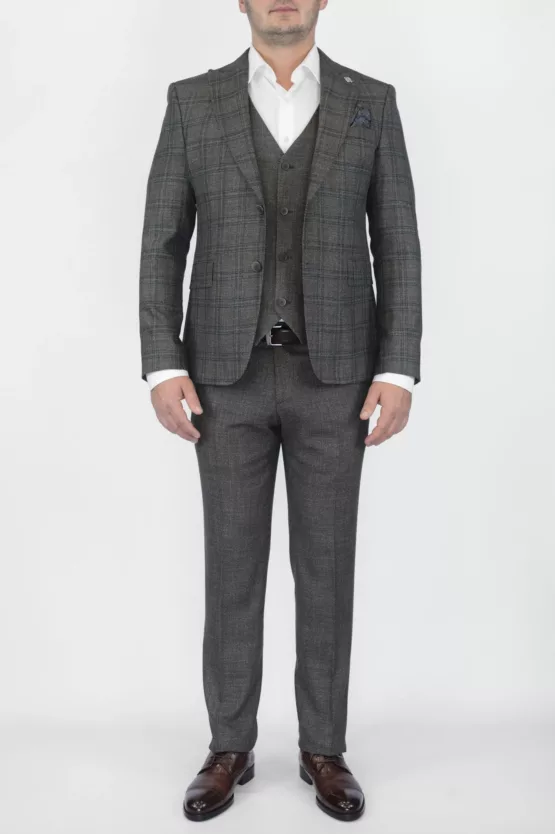 Костюм-тройка песочного цвета с зеленой клеткой Каталог