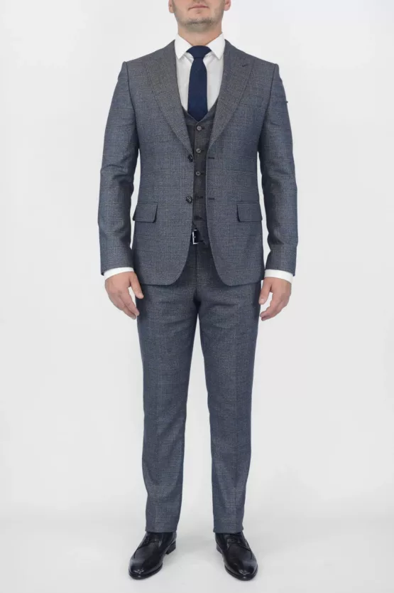 Серый костюм-тройка в песочную клетку Каталог