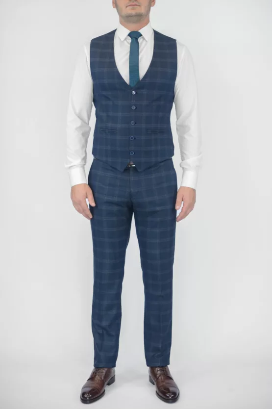 Изумрудный костюм-тройка в клетку Каталог