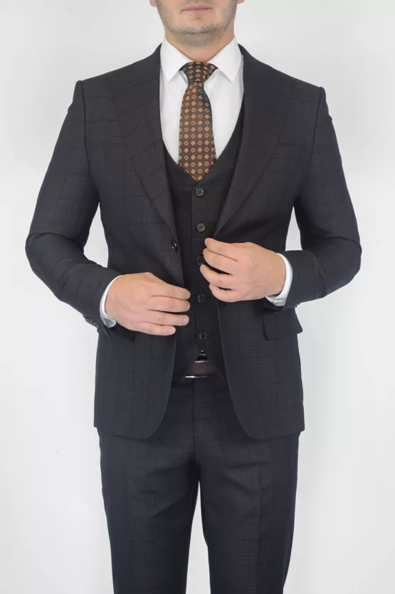 Костюм-тройка темно-коричневый цвет в клетку Каталог