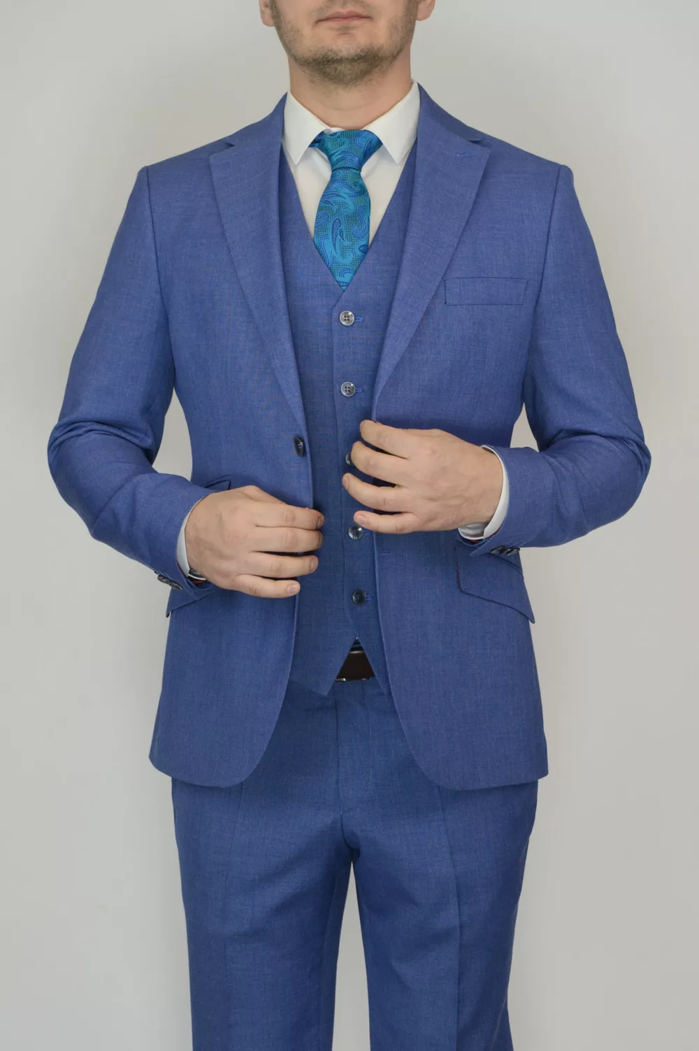 Костюм-тройка мужской небесно-голубого цвета Вечерние мужские костюмы