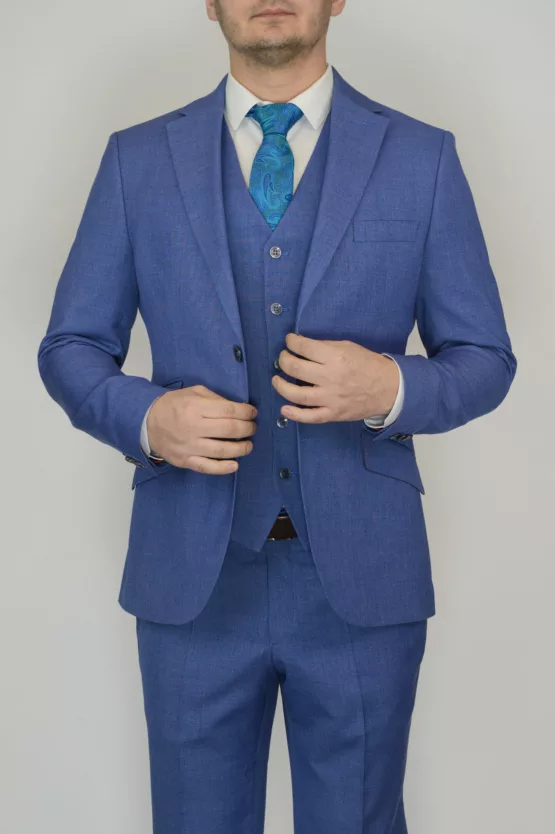 Костюм-тройка мужской небесно-голубого цвета Вечерние мужские костюмы