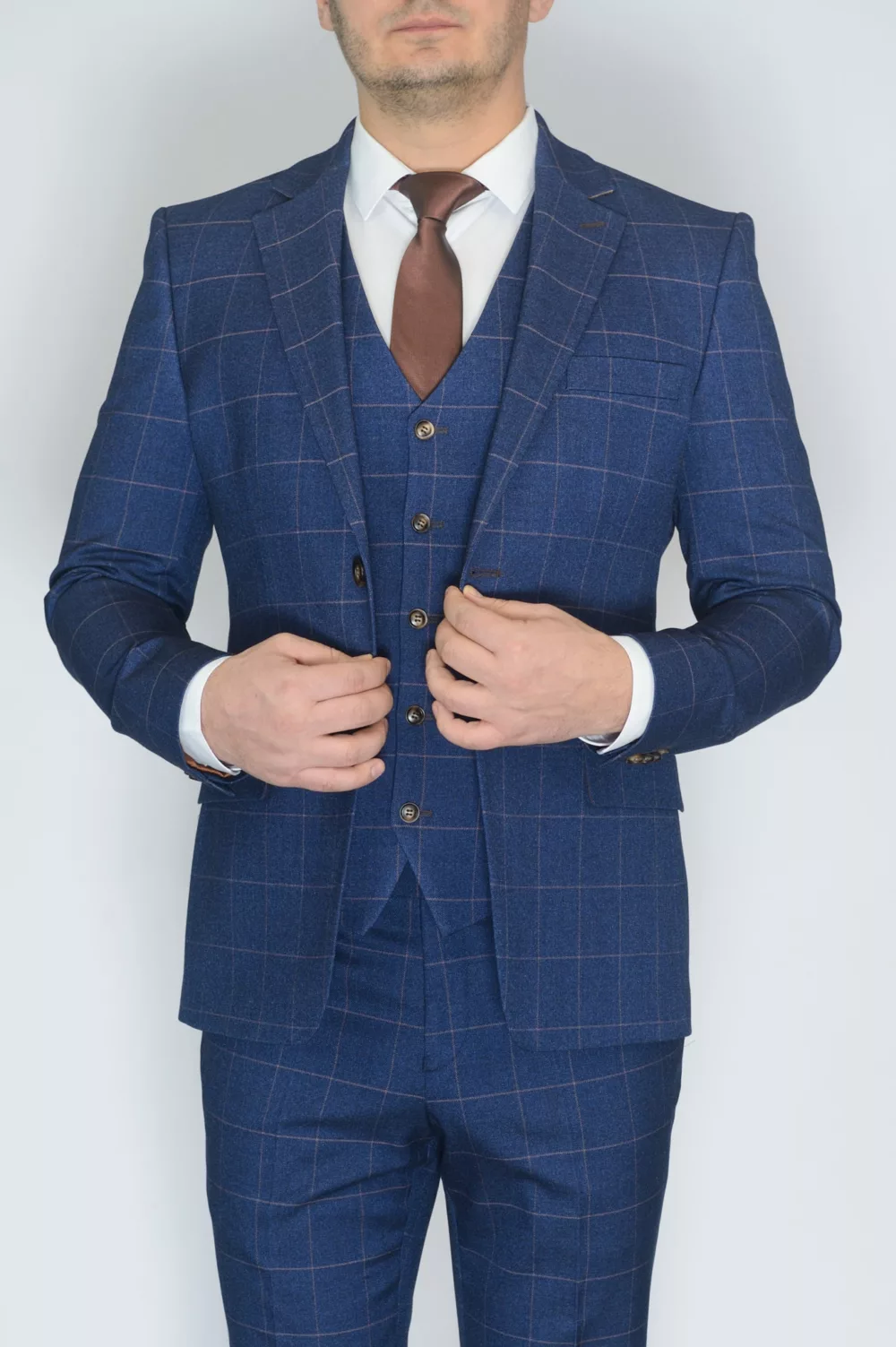Костюм-тройка синего цвета в тонкую клетку Каталог