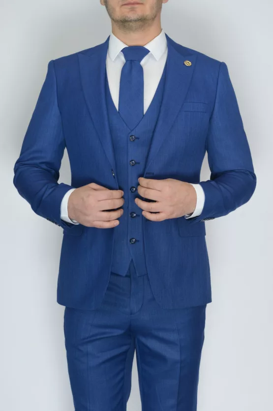 Костюм-тройка ярко-синего цвета Каталог