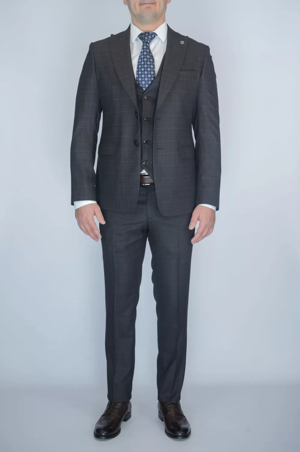 Шоколадный костюм-тройка в клетку Брючные мужские костюмы