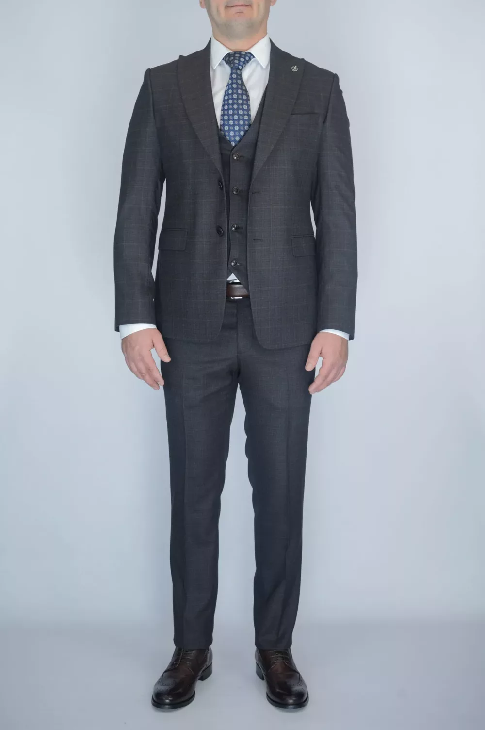 Шоколадный костюм-тройка в клетку Брючные мужские костюмы