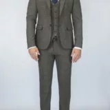 Костюм-тройка шоколадного цвета в клетку Каталог