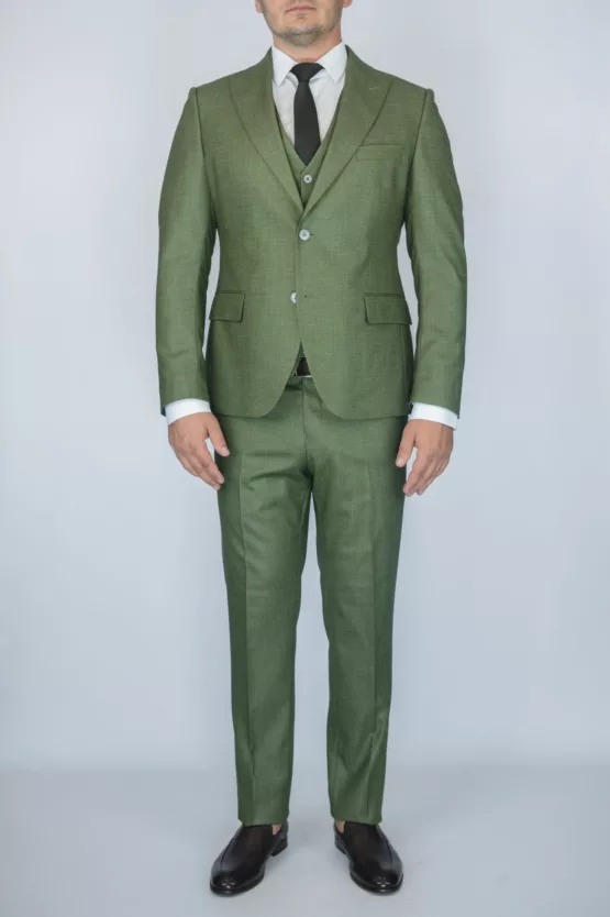 Костюм-тройка фисташковый оттенок Вечерние мужские костюмы