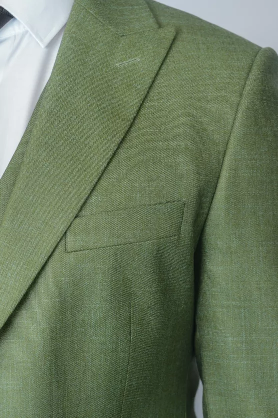 Костюм-тройка фисташковый оттенок Вечерние мужские костюмы