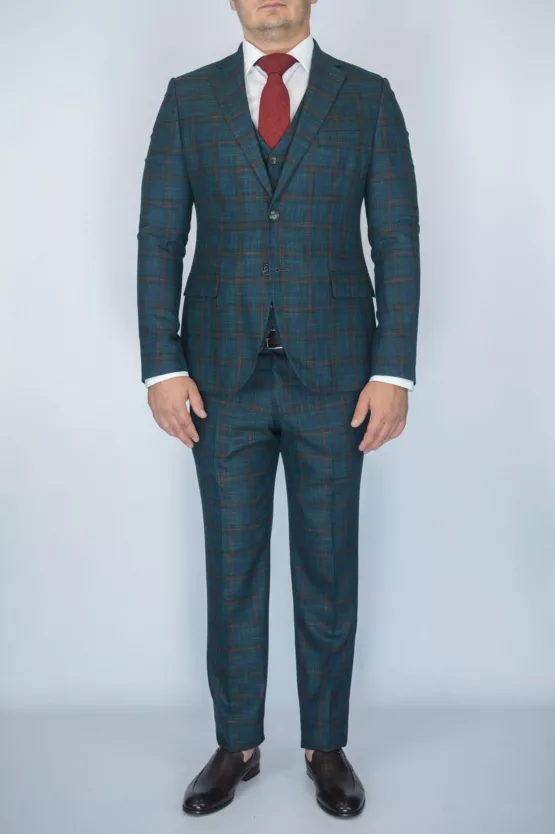 Костюм-тройка темно-зеленого цвета в коричневую клетку Каталог