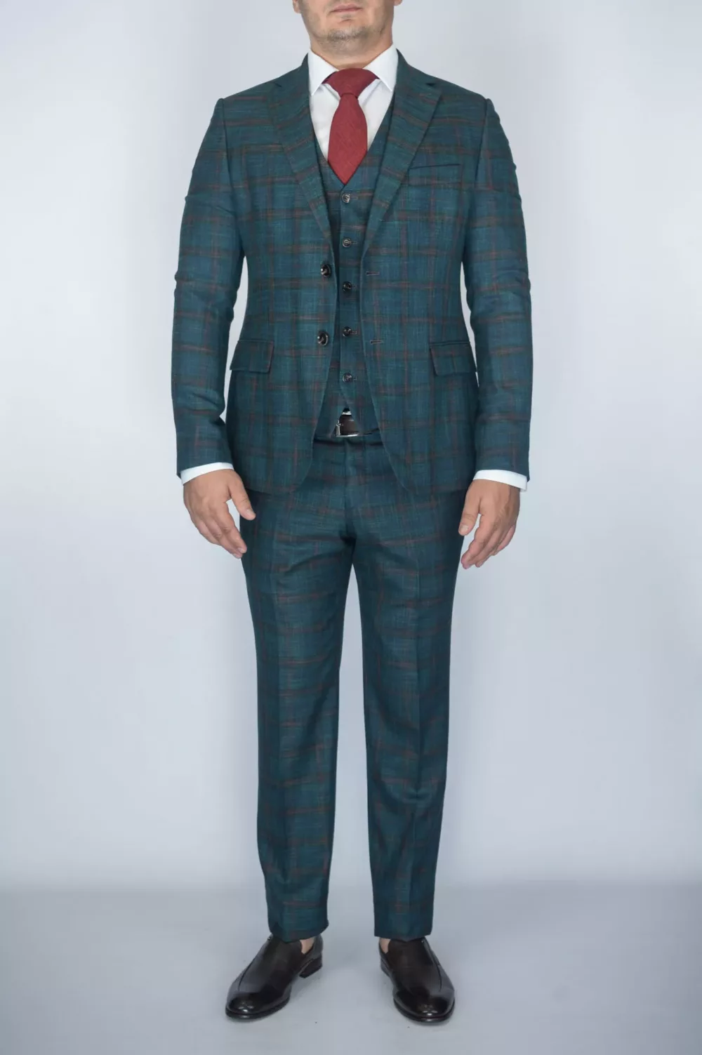 Костюм-тройка темно-зеленого цвета в коричневую клетку Каталог