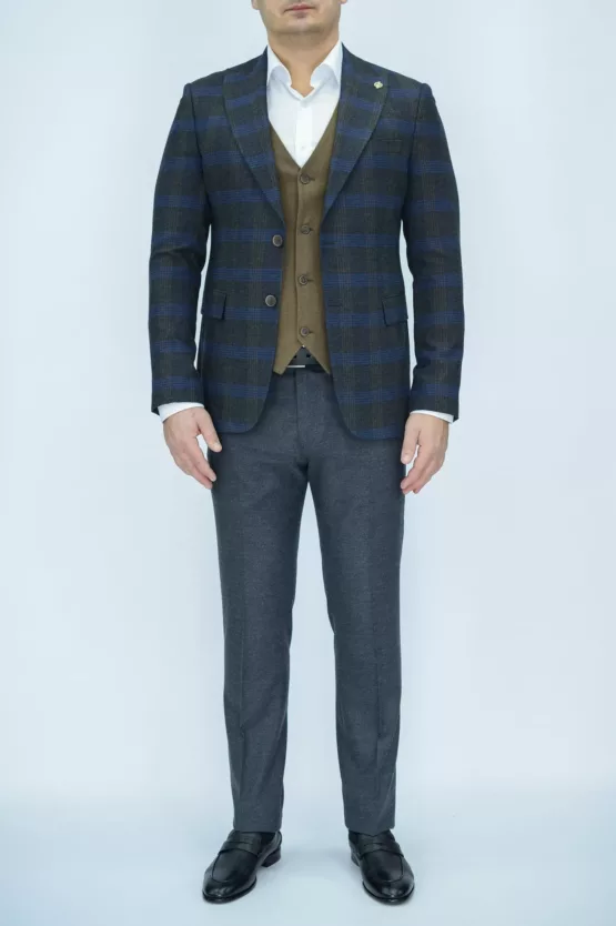 Костюм-тройка с синим клетчатым пиджаком Каталог