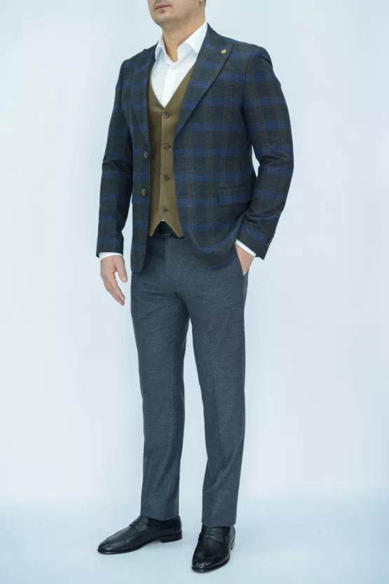 Костюм-тройка с синим клетчатым пиджаком Каталог