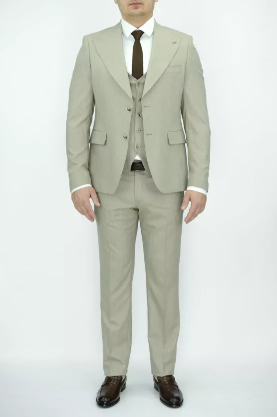 Костюм-тройка песочного цвета перфорированная ткань Каталог