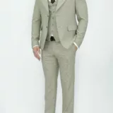 Костюм-тройка песочного цвета перфорированная ткань Каталог