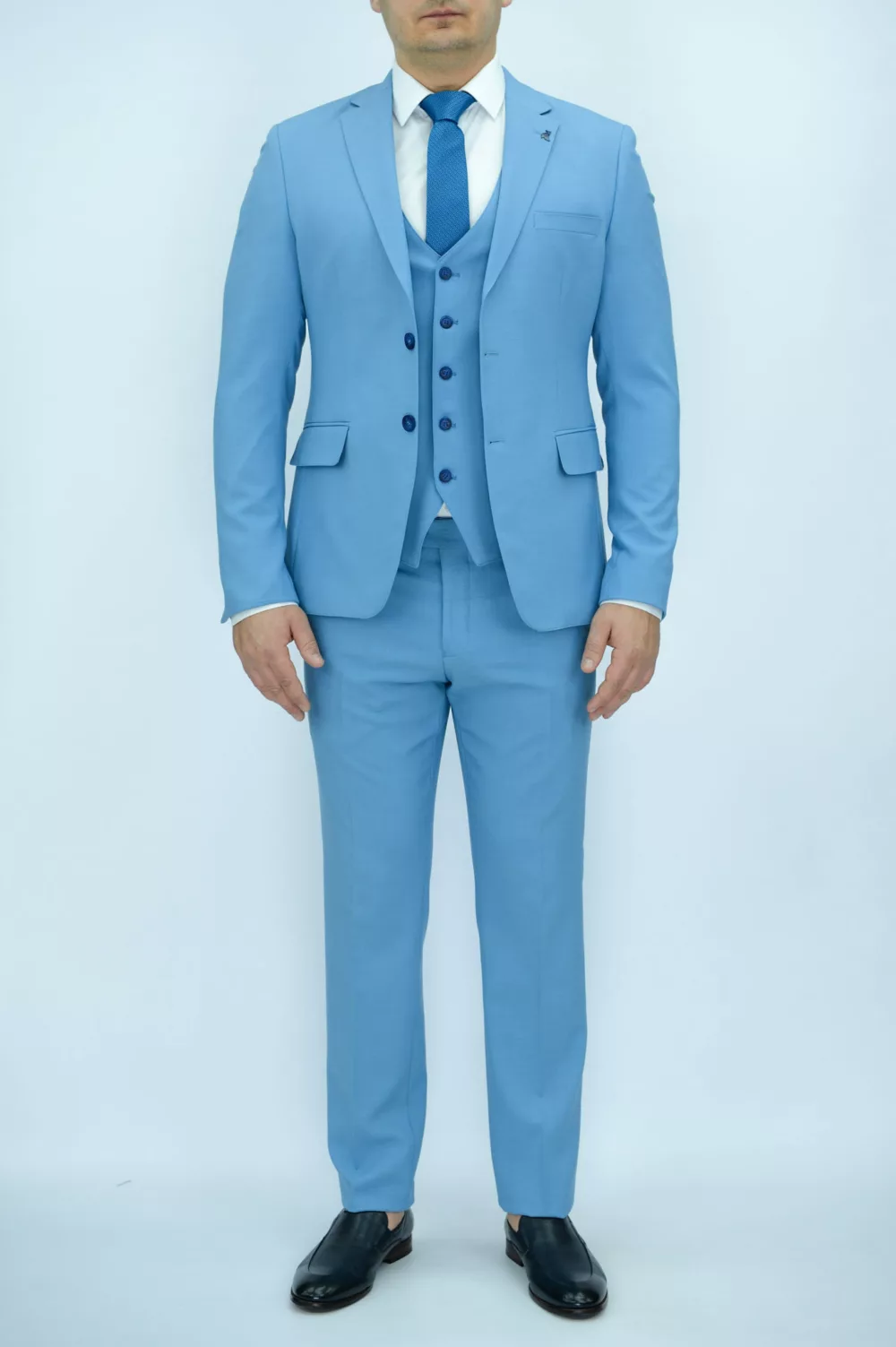 Костюм-тройка на свадьбу и выпускной Костюм-тройка небесно-голубого цвета Каталог