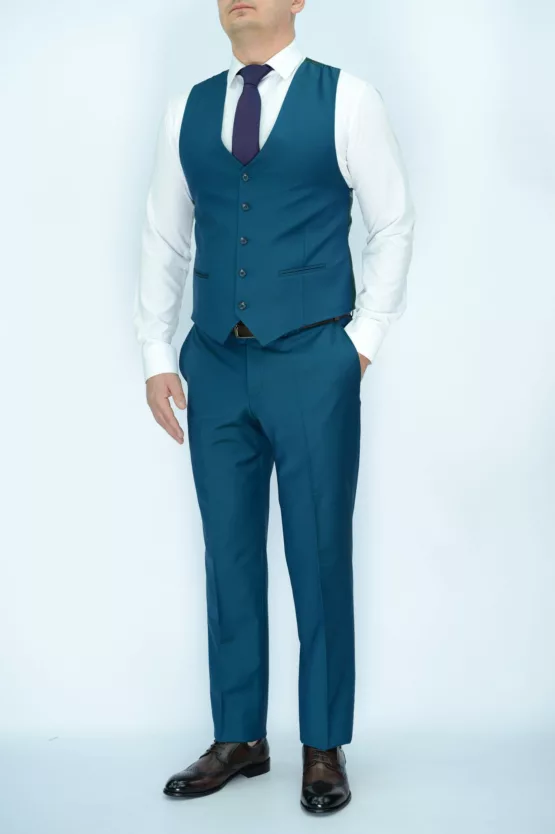 Костюм-тройка изумрудного цвета в клетку Каталог