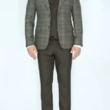 Костюм-тройка коричневого цвета с клеточным пиджаком Каталог