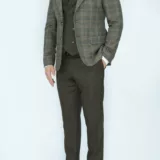 Костюм-тройка коричневого цвета с клеточным пиджаком Каталог