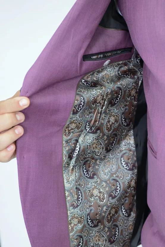 Костюм-тройка сиреневого оттенка Каталог