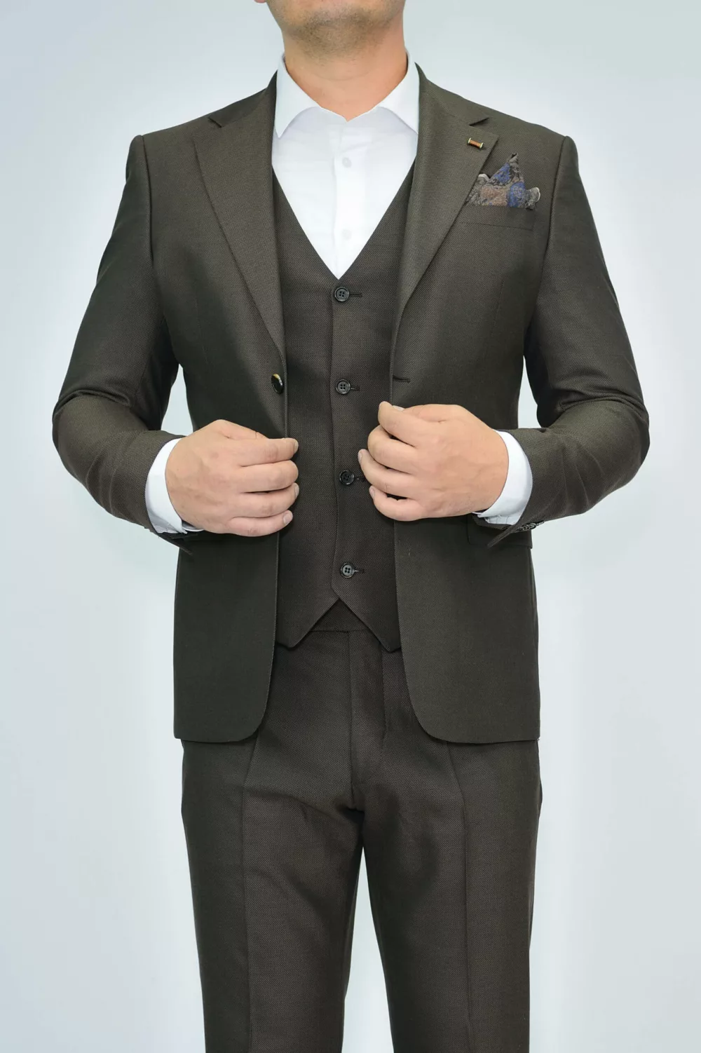 Костюм-тройка шоколадного цвета текстурная ткань Каталог