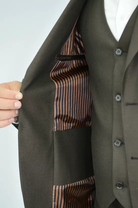 Костюм-тройка шоколадного цвета текстурная ткань Каталог