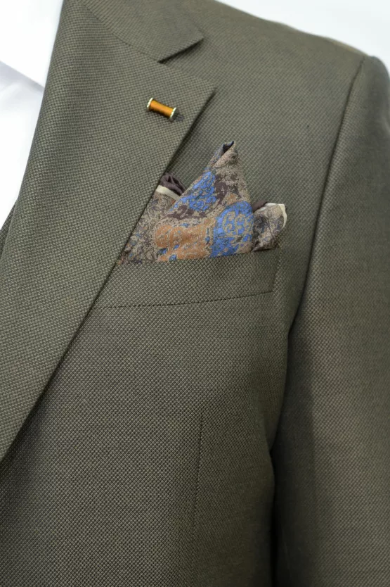 Костюм-тройка шоколадного цвета текстурная ткань Каталог