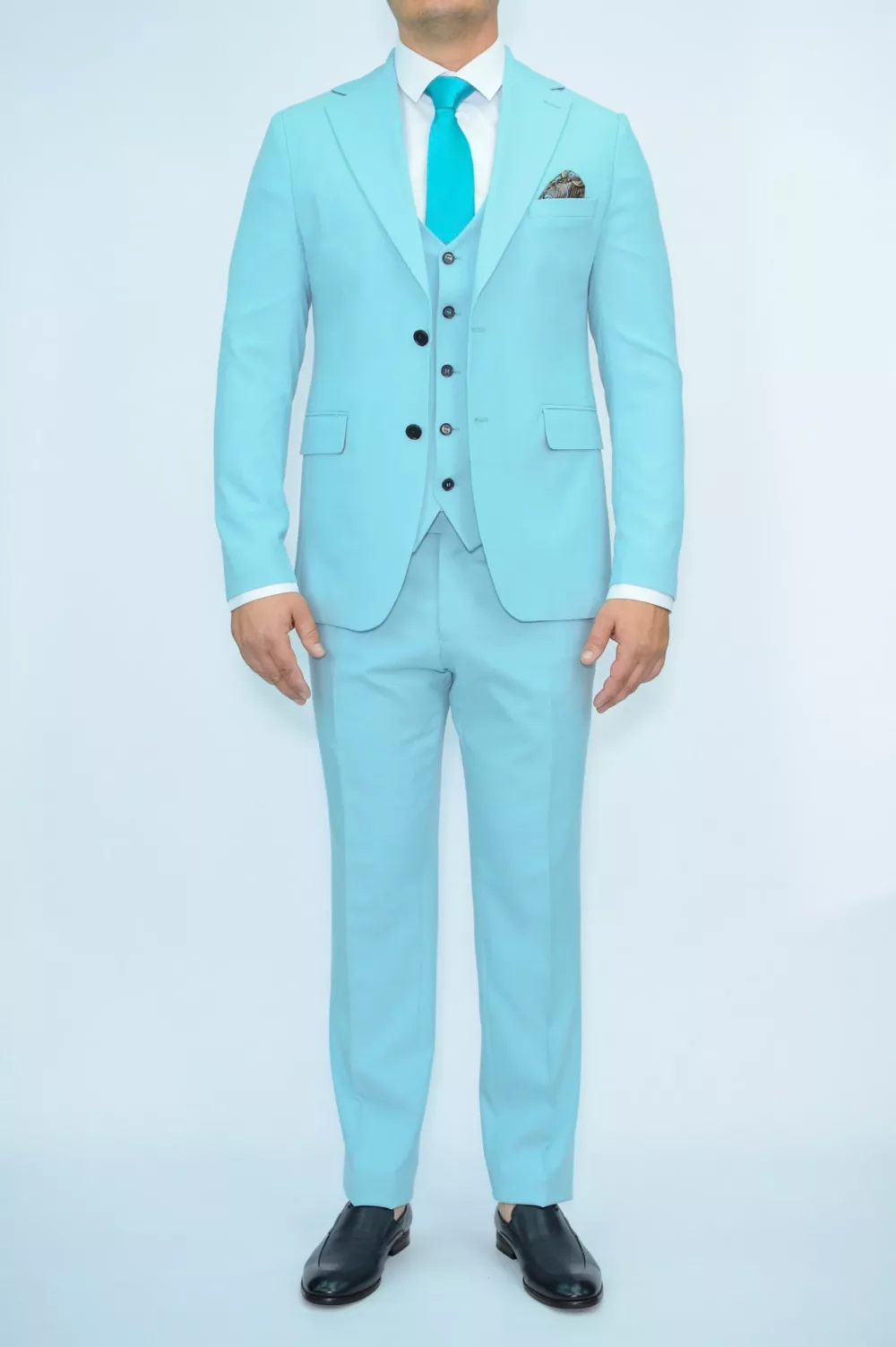 Костюм-тройка мятного оттенка Каталог