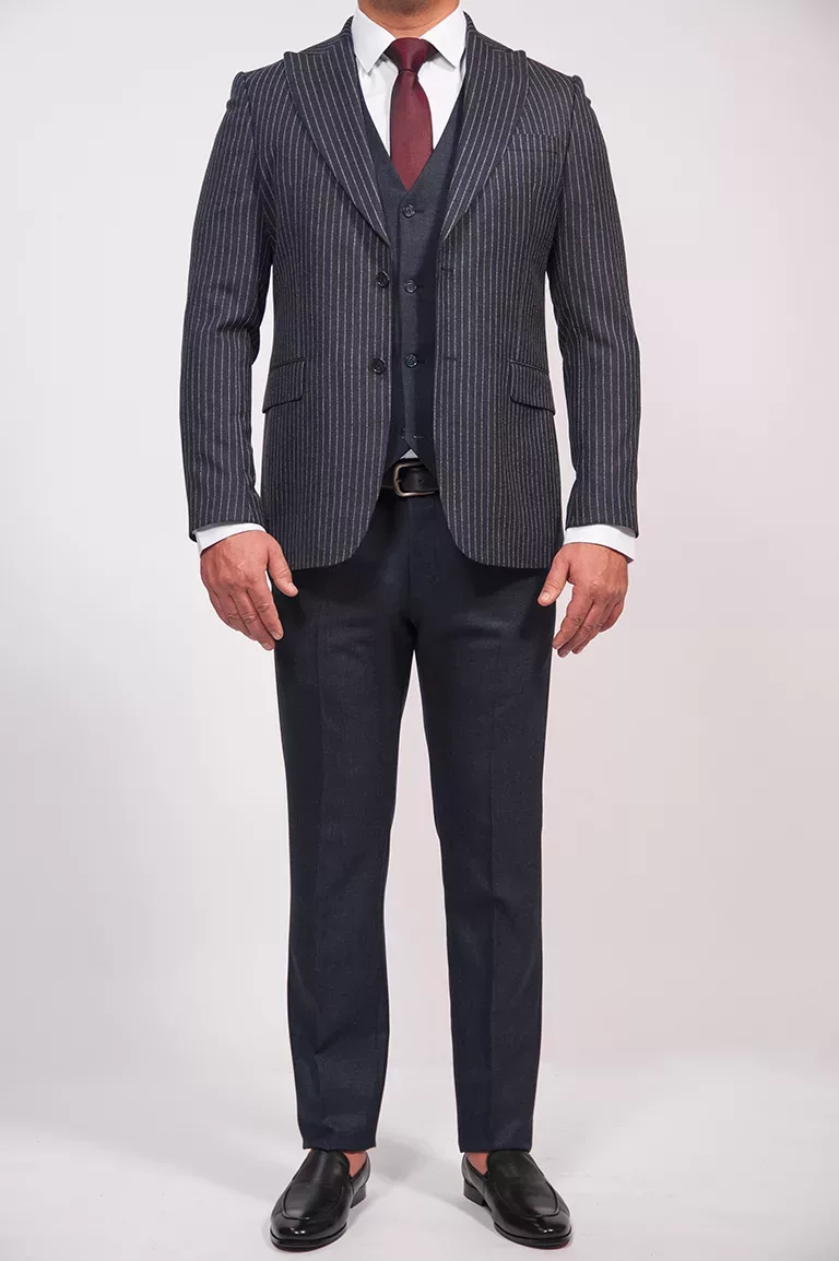 Костюм-тройка синего цвета в полосу Каталог