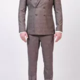 Двубортный костюм-тройка песочного оттенка Каталог